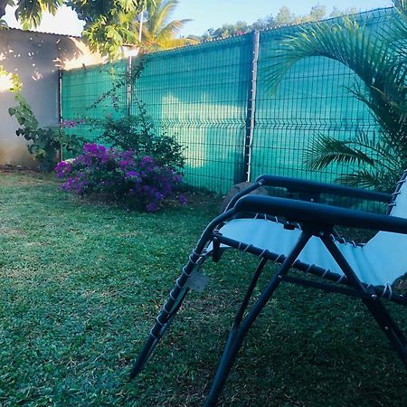 Habitation Baliache - Maison Creole Avec Jardin Privatif, Plage A 200M Deshaies Exterior foto