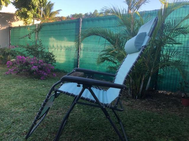 Habitation Baliache - Maison Creole Avec Jardin Privatif, Plage A 200M Deshaies Exterior foto