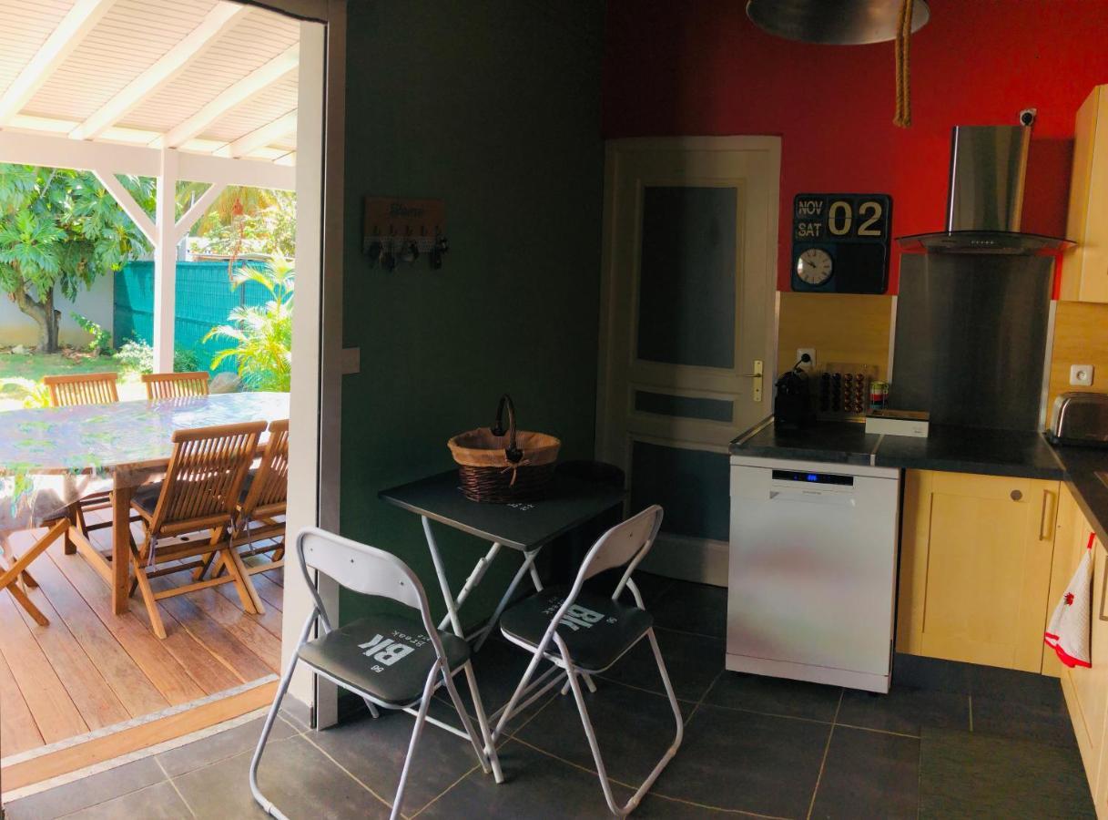 Habitation Baliache - Maison Creole Avec Jardin Privatif, Plage A 200M Deshaies Exterior foto